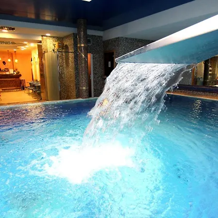 Ξενοδοχείο Aqua Marina 4*